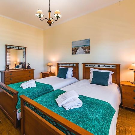 Casa A Beira Mar - Countryhouse With Ocean View São Pedro da Cadeira Esterno foto