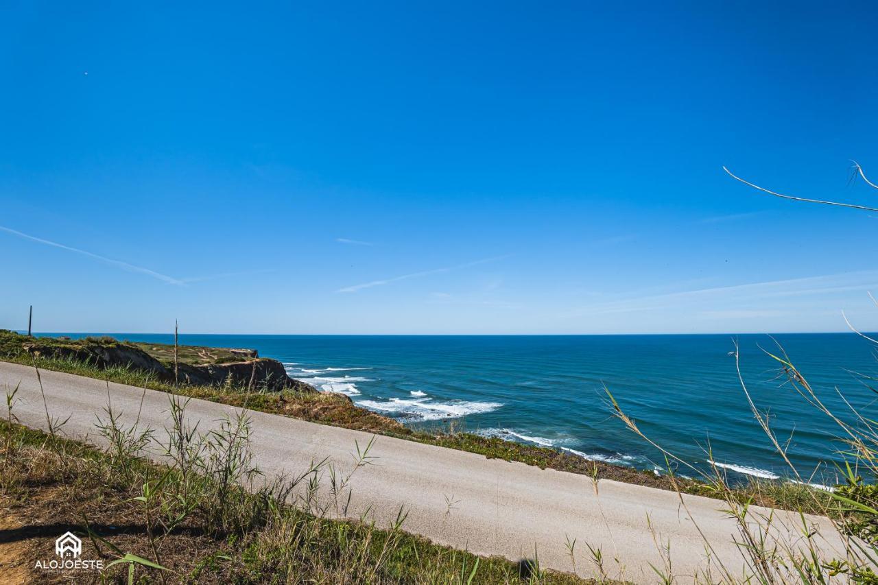 Casa A Beira Mar - Countryhouse With Ocean View São Pedro da Cadeira Esterno foto