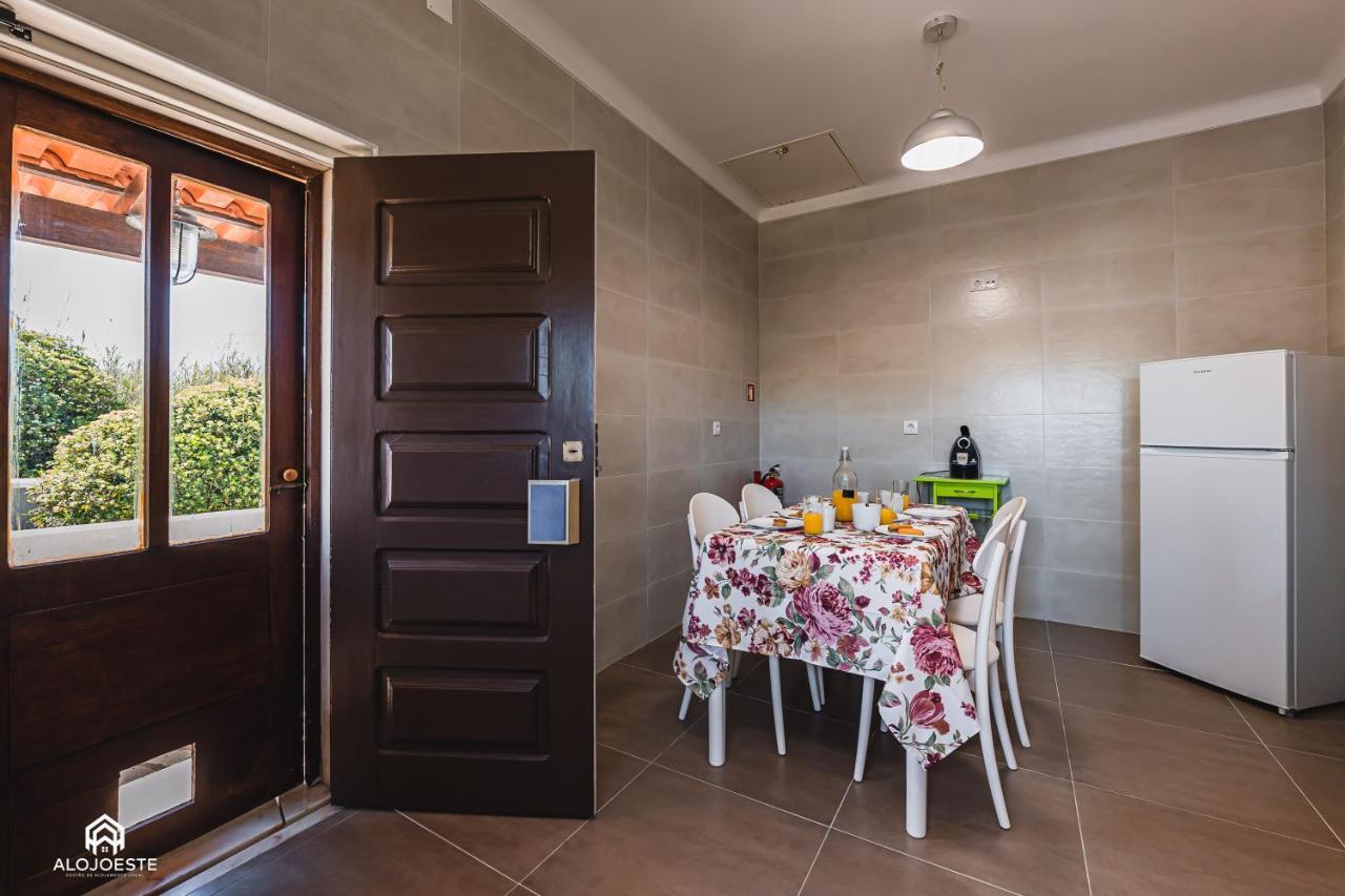 Casa A Beira Mar - Countryhouse With Ocean View São Pedro da Cadeira Esterno foto