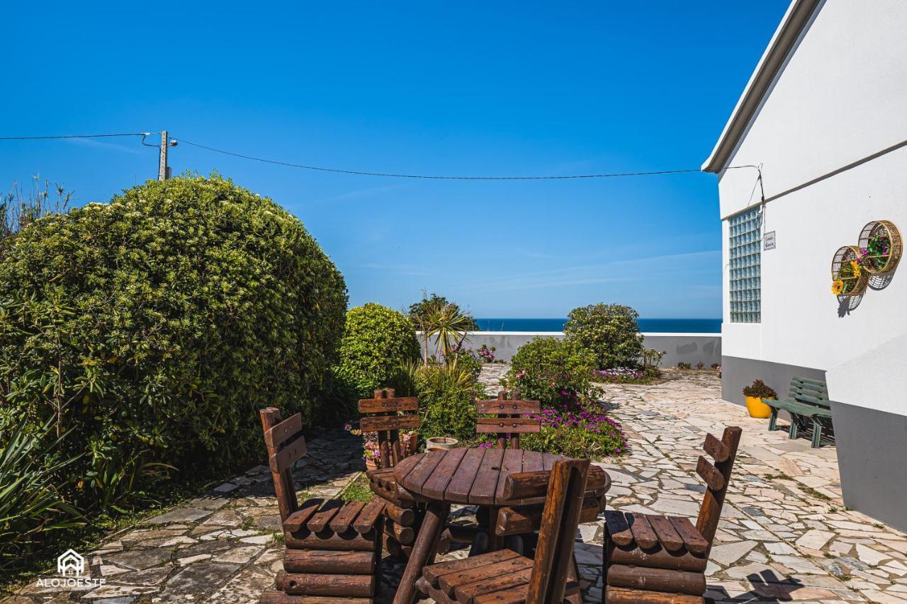 Casa A Beira Mar - Countryhouse With Ocean View São Pedro da Cadeira Esterno foto