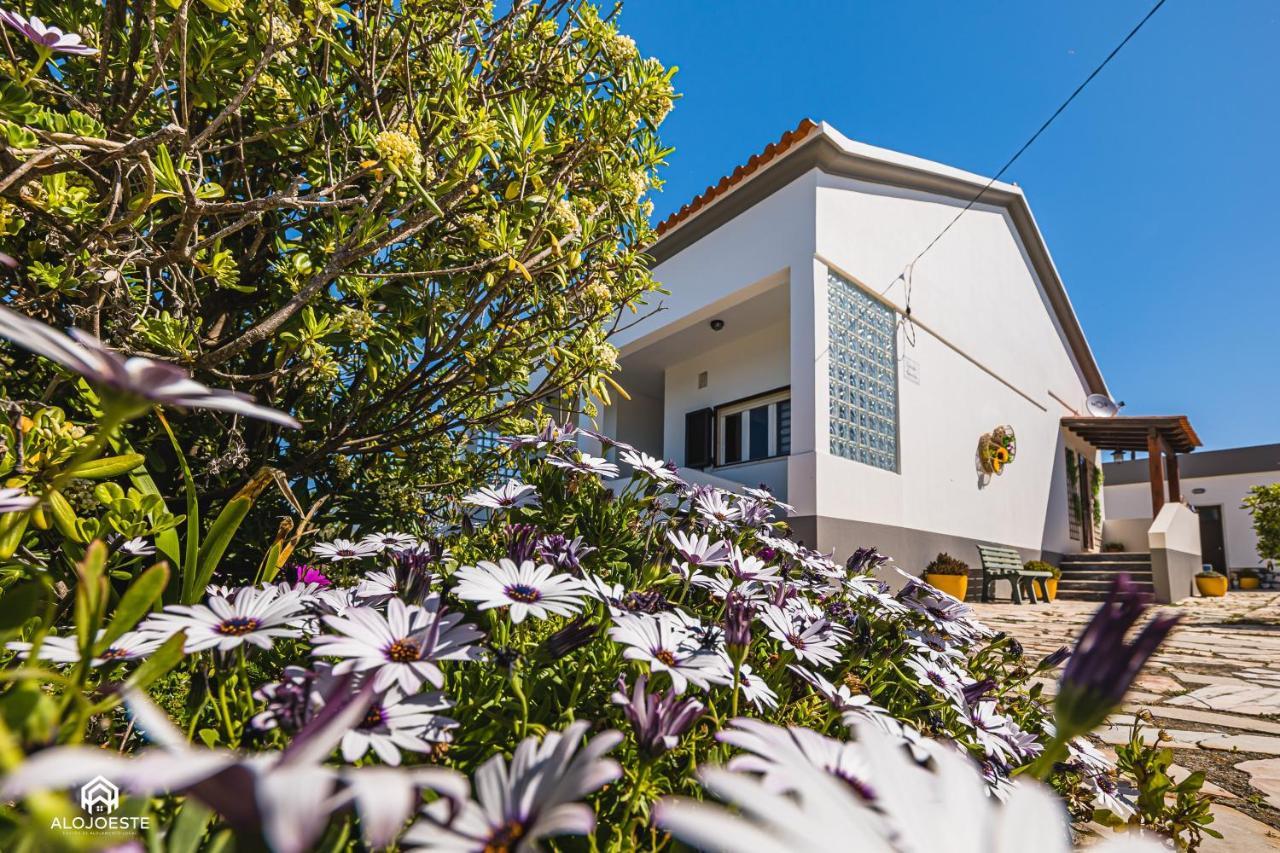 Casa A Beira Mar - Countryhouse With Ocean View São Pedro da Cadeira Esterno foto